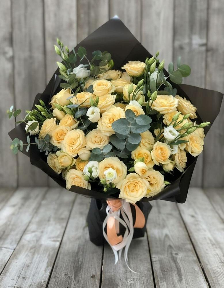 Букет цветов из: Розы и Лизиантусы в Богородске