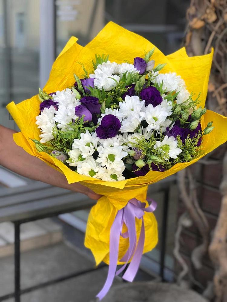 Букет цветов из: Ирисы, Хризантемы и Ромашки в Богородске