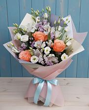 Букет цветов из:  Лизиантусы, Розы, Альстромерии и Гипсофила в Богородске