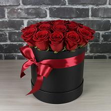 Цветочная композиция из Розы в шляпной коробке в Богородске