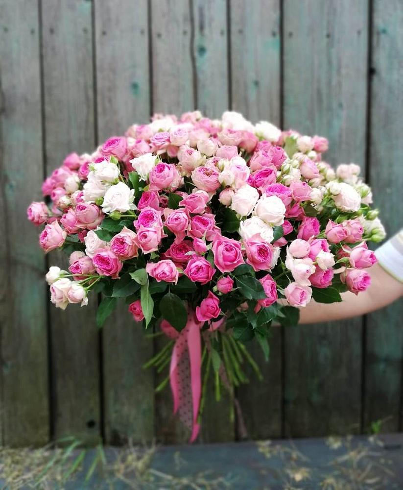 Букет Розовые кустовые розы Натали и Лав Лидия в Богородске