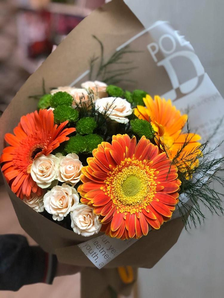 Букет цветов из: Герберы, Хризантемы и Розы в Богородске