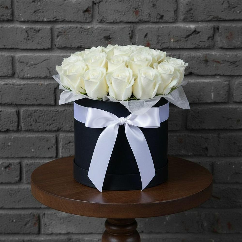 Цветочная композиция из Розы в шляпной коробке в Богородске