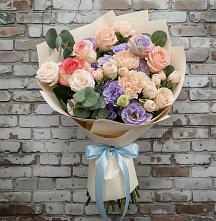 Букет цветов из:  Розы, Лизиантусы и Гвоздики в Богородске