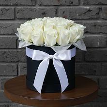 Цветочная композиция из Розы в шляпной коробке в Богородске